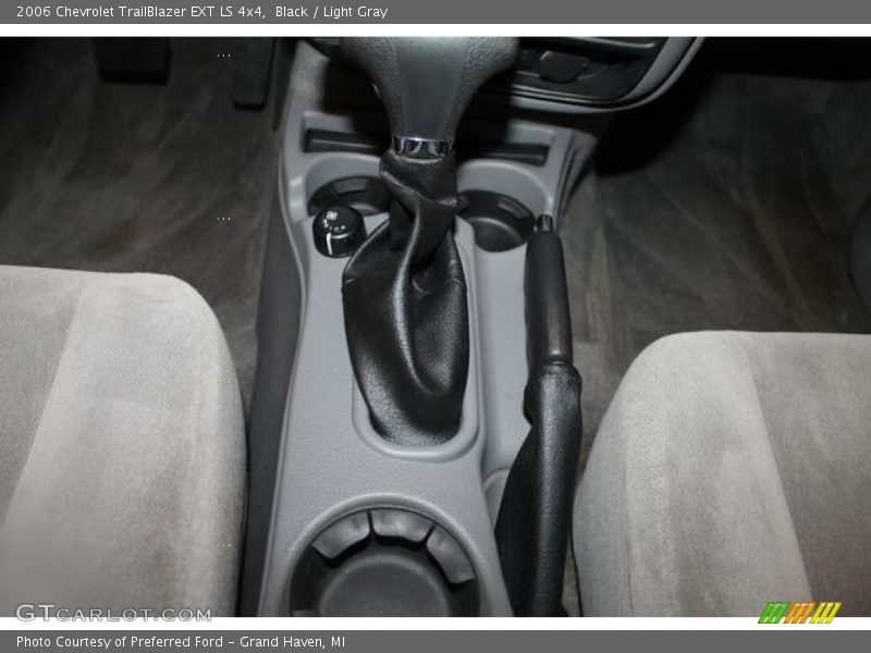 Black / Light Gray 2006 Chevrolet TrailBlazer EXT LS 4x4