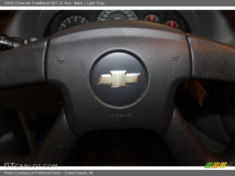 Black / Light Gray 2006 Chevrolet TrailBlazer EXT LS 4x4