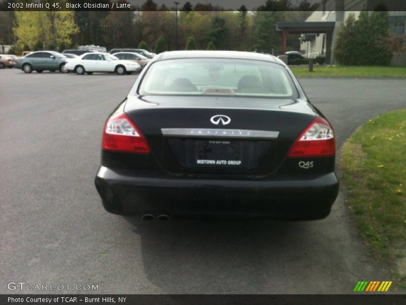 Black Obsidian / Latte 2002 Infiniti Q 45