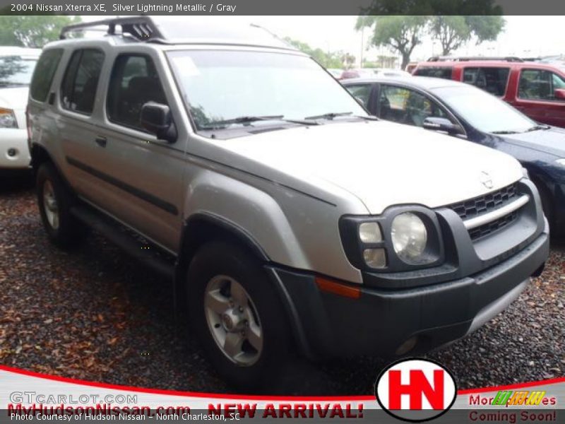 Silver Lightning Metallic / Gray 2004 Nissan Xterra XE