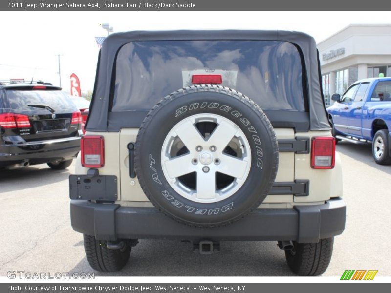 Sahara Tan / Black/Dark Saddle 2011 Jeep Wrangler Sahara 4x4