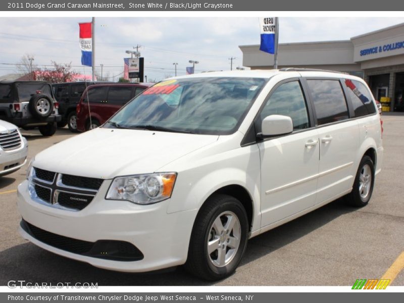 Stone White / Black/Light Graystone 2011 Dodge Grand Caravan Mainstreet