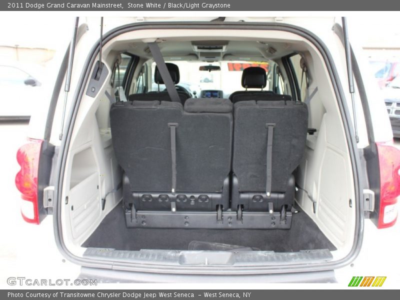 Stone White / Black/Light Graystone 2011 Dodge Grand Caravan Mainstreet
