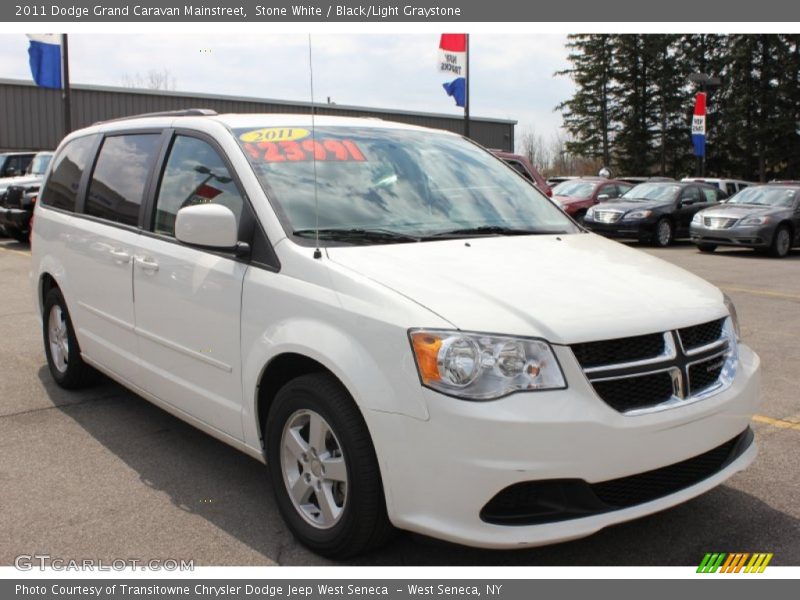 Stone White / Black/Light Graystone 2011 Dodge Grand Caravan Mainstreet