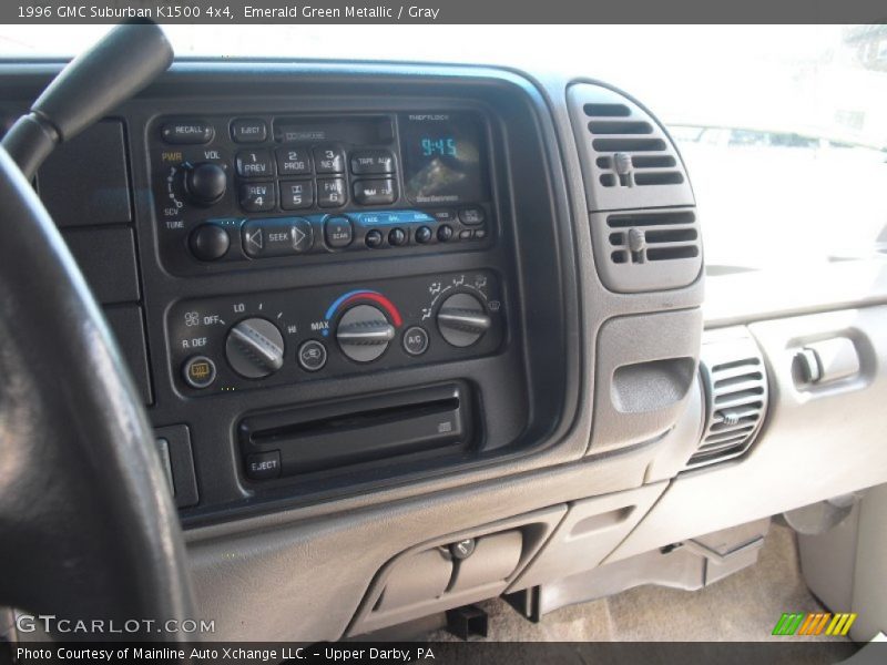 Emerald Green Metallic / Gray 1996 GMC Suburban K1500 4x4