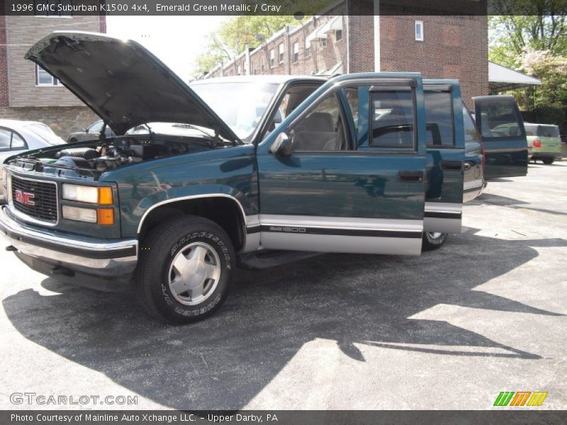 Emerald Green Metallic / Gray 1996 GMC Suburban K1500 4x4