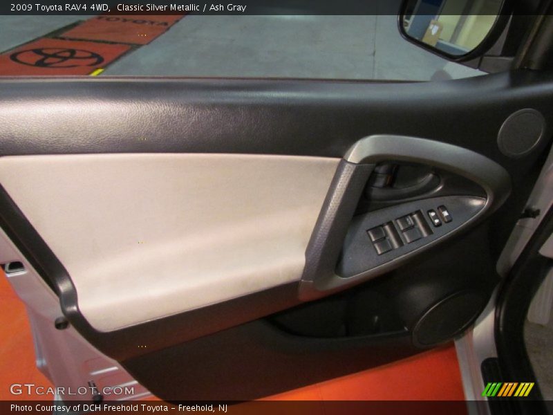 Classic Silver Metallic / Ash Gray 2009 Toyota RAV4 4WD