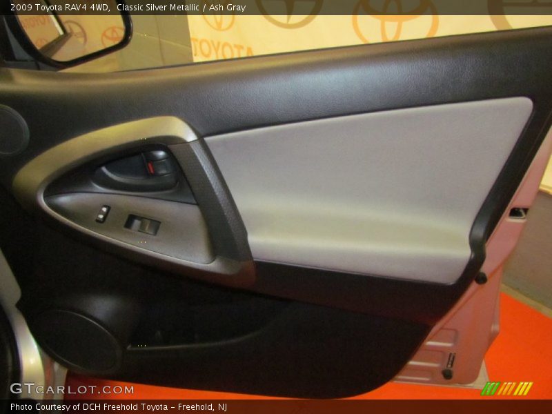 Classic Silver Metallic / Ash Gray 2009 Toyota RAV4 4WD