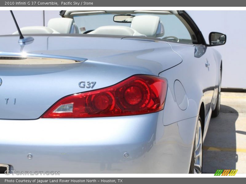 Pacific Sky / Stone 2010 Infiniti G 37 Convertible