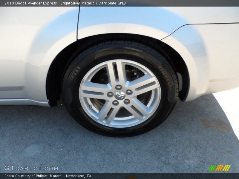 Bright Silver Metallic / Dark Slate Gray 2010 Dodge Avenger Express