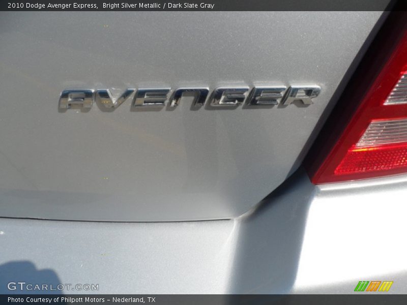 Bright Silver Metallic / Dark Slate Gray 2010 Dodge Avenger Express