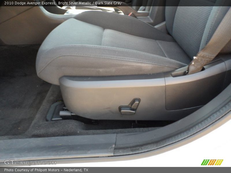 Bright Silver Metallic / Dark Slate Gray 2010 Dodge Avenger Express