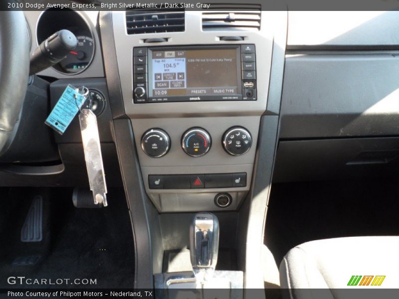 Bright Silver Metallic / Dark Slate Gray 2010 Dodge Avenger Express
