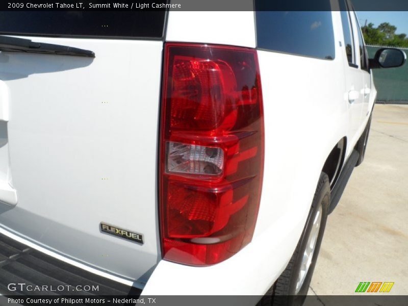 Summit White / Light Cashmere 2009 Chevrolet Tahoe LT