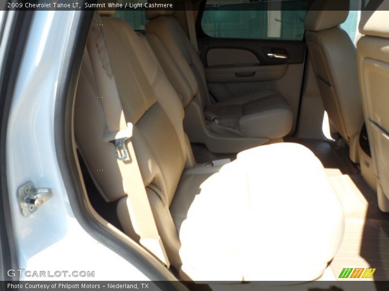 Summit White / Light Cashmere 2009 Chevrolet Tahoe LT