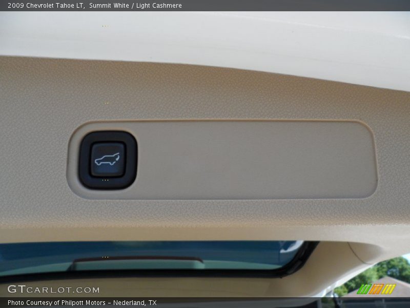 Summit White / Light Cashmere 2009 Chevrolet Tahoe LT