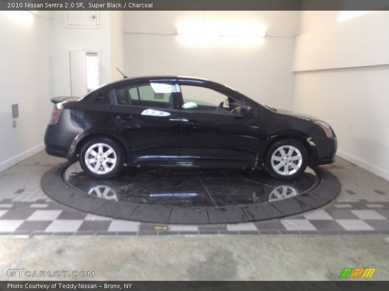 Super Black / Charcoal 2010 Nissan Sentra 2.0 SR