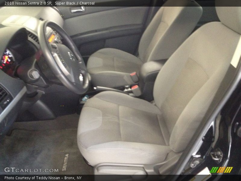 Super Black / Charcoal 2010 Nissan Sentra 2.0 SR