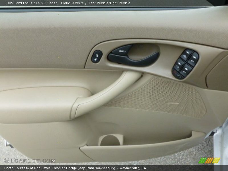 Cloud 9 White / Dark Pebble/Light Pebble 2005 Ford Focus ZX4 SES Sedan