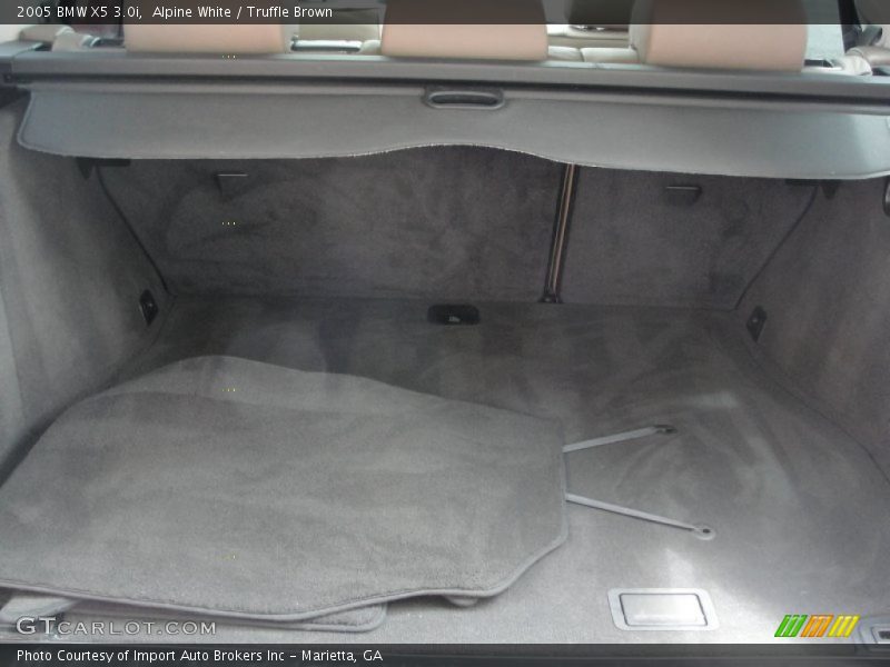 Alpine White / Truffle Brown 2005 BMW X5 3.0i