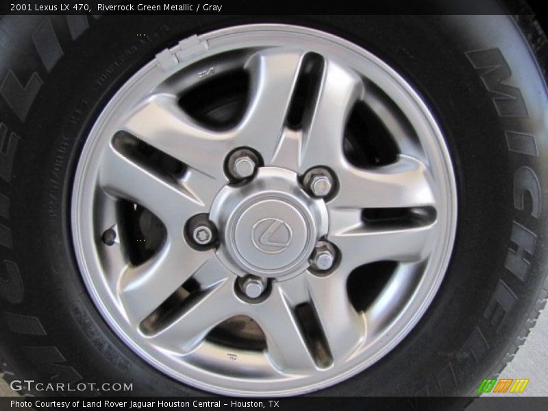  2001 LX 470 Wheel