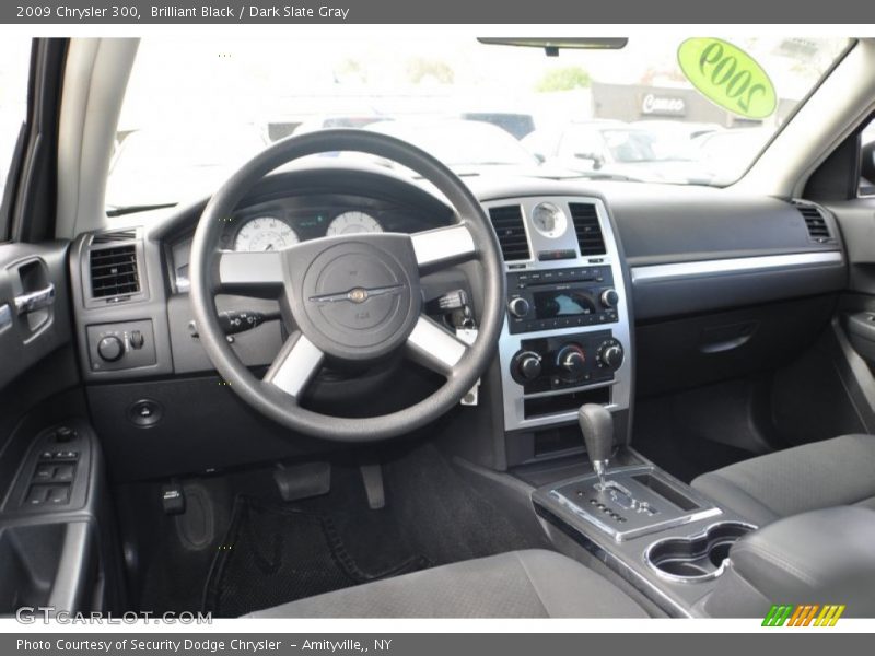 Brilliant Black / Dark Slate Gray 2009 Chrysler 300