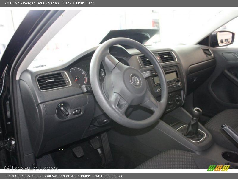 Black / Titan Black 2011 Volkswagen Jetta S Sedan