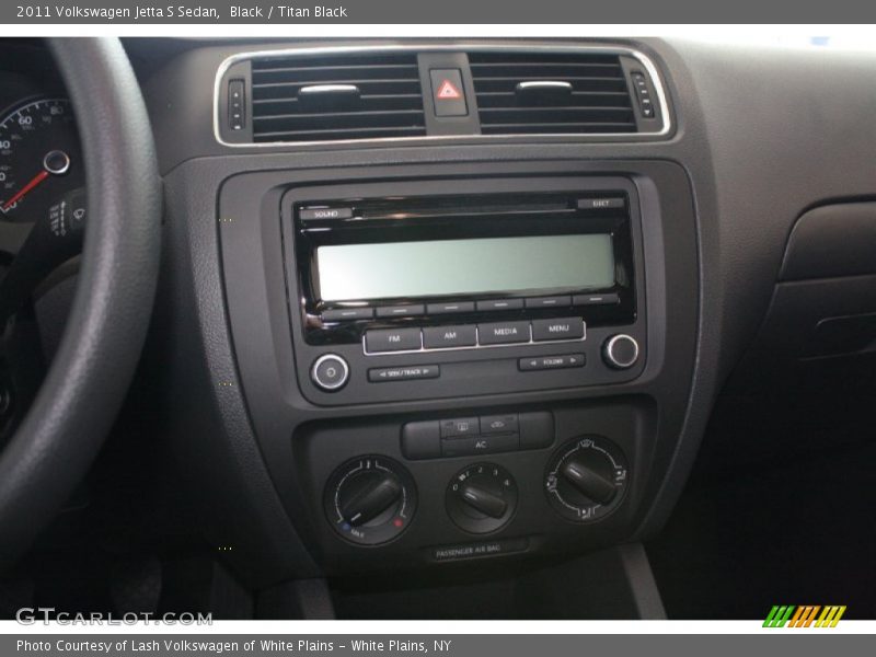 Black / Titan Black 2011 Volkswagen Jetta S Sedan