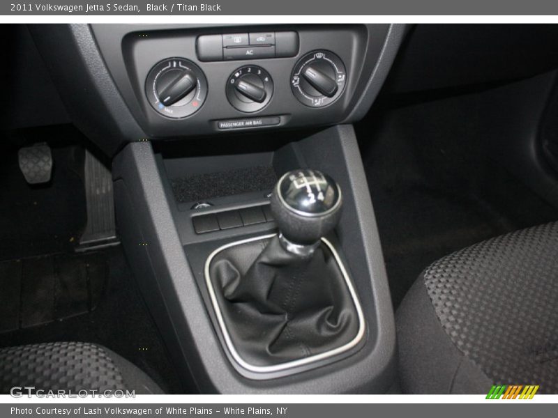 Black / Titan Black 2011 Volkswagen Jetta S Sedan