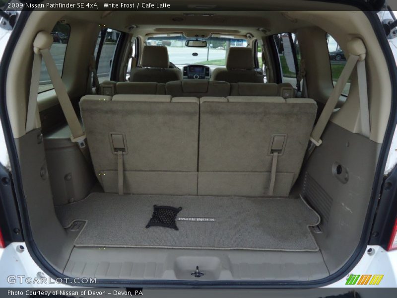 White Frost / Cafe Latte 2009 Nissan Pathfinder SE 4x4