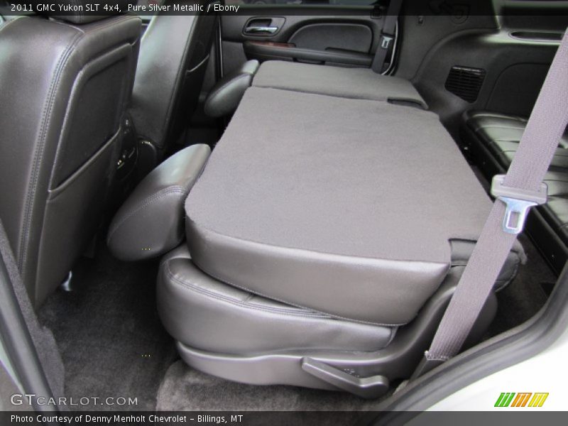 Pure Silver Metallic / Ebony 2011 GMC Yukon SLT 4x4