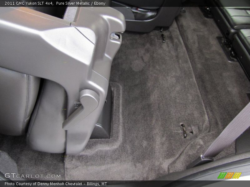 Pure Silver Metallic / Ebony 2011 GMC Yukon SLT 4x4