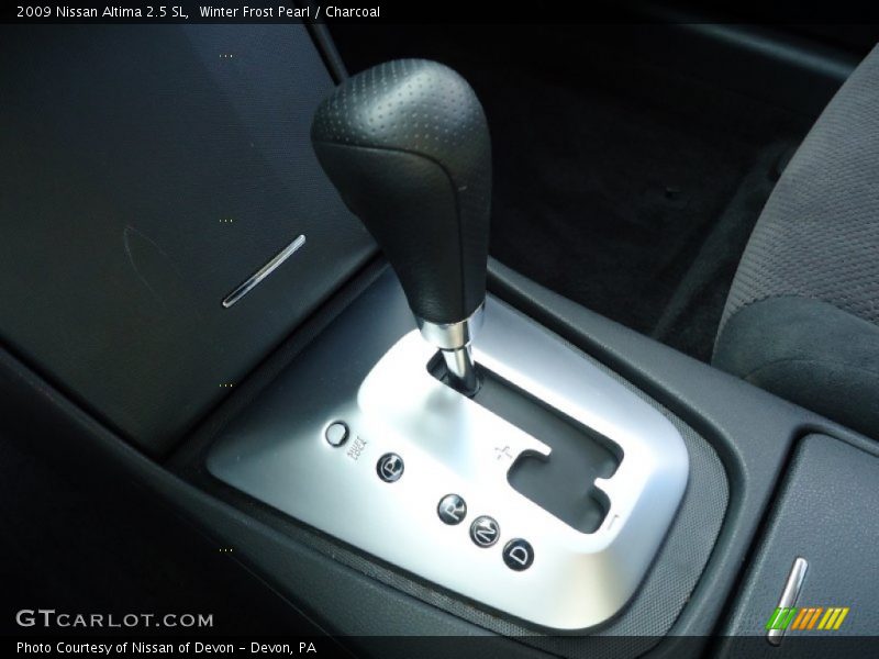 Winter Frost Pearl / Charcoal 2009 Nissan Altima 2.5 SL