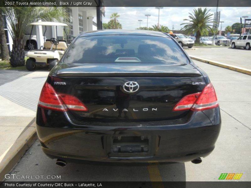 Black / Light Gray 2007 Toyota Avalon Limited