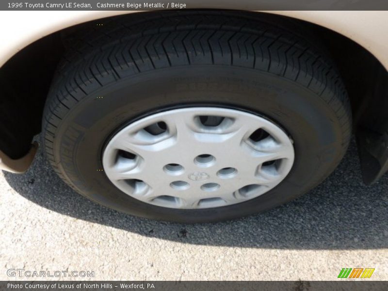 Cashmere Beige Metallic / Beige 1996 Toyota Camry LE Sedan