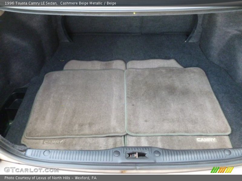 Cashmere Beige Metallic / Beige 1996 Toyota Camry LE Sedan