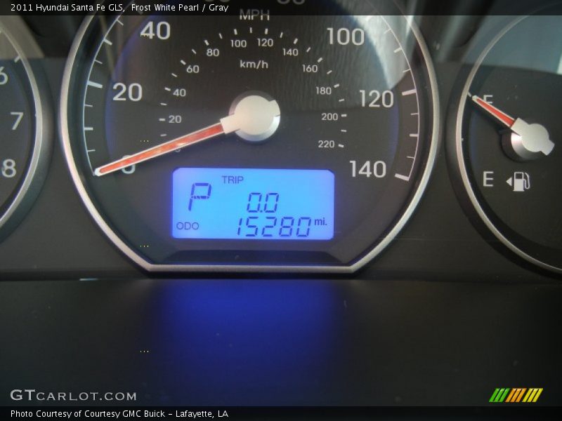 Frost White Pearl / Gray 2011 Hyundai Santa Fe GLS
