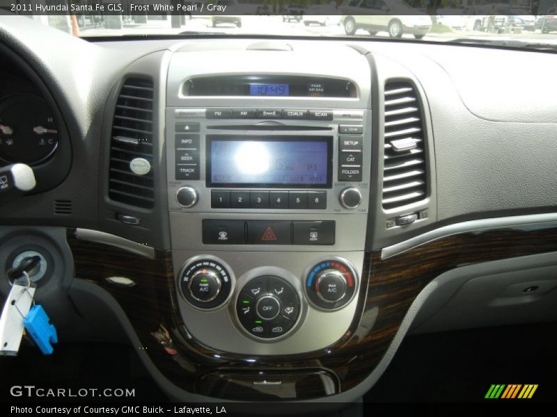 Frost White Pearl / Gray 2011 Hyundai Santa Fe GLS