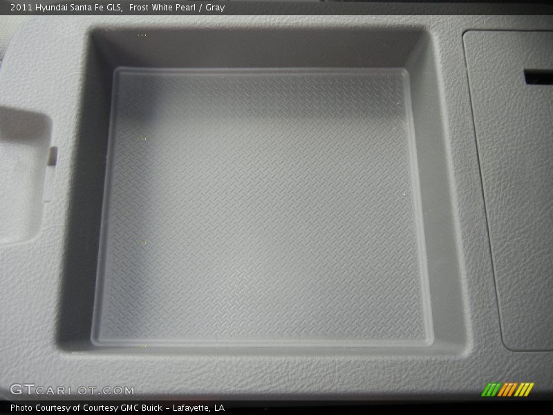 Frost White Pearl / Gray 2011 Hyundai Santa Fe GLS