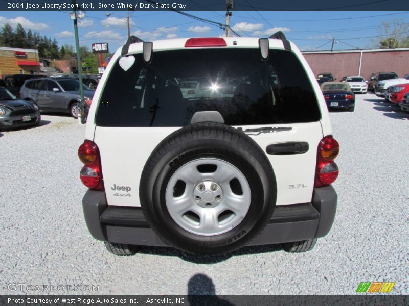 Stone White / Dark Slate Gray 2004 Jeep Liberty Sport 4x4