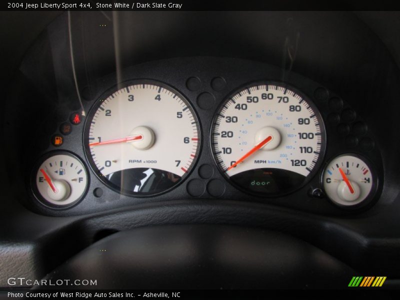 Stone White / Dark Slate Gray 2004 Jeep Liberty Sport 4x4