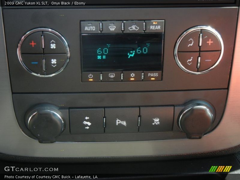 Onyx Black / Ebony 2009 GMC Yukon XL SLT