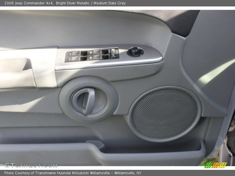 Bright Silver Metallic / Medium Slate Gray 2006 Jeep Commander 4x4