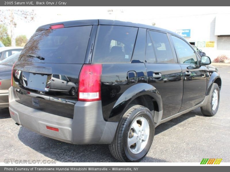 Black Onyx / Gray 2005 Saturn VUE