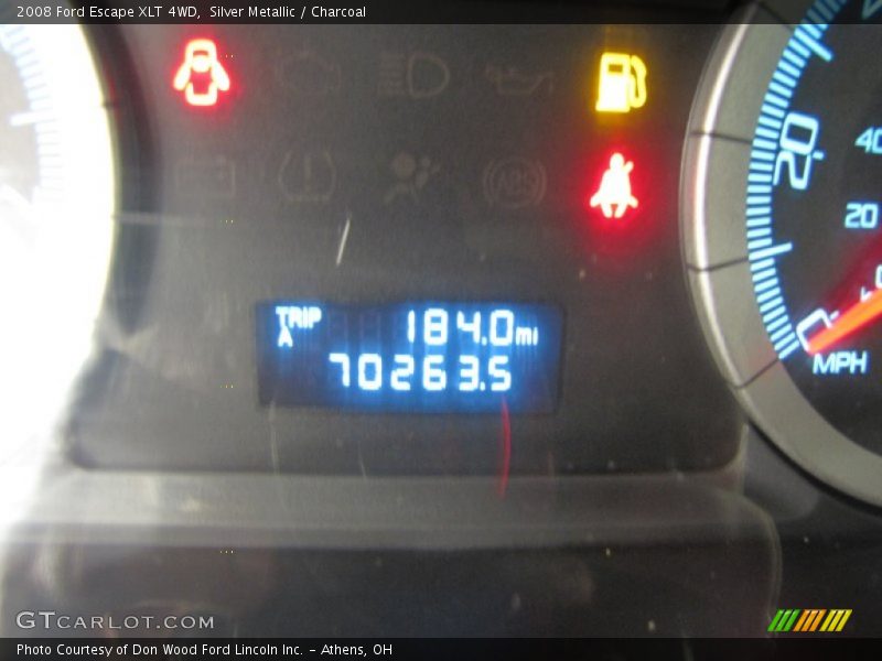 Silver Metallic / Charcoal 2008 Ford Escape XLT 4WD