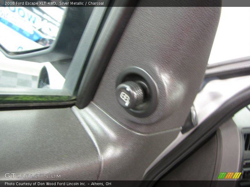 Silver Metallic / Charcoal 2008 Ford Escape XLT 4WD