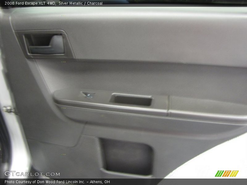 Silver Metallic / Charcoal 2008 Ford Escape XLT 4WD