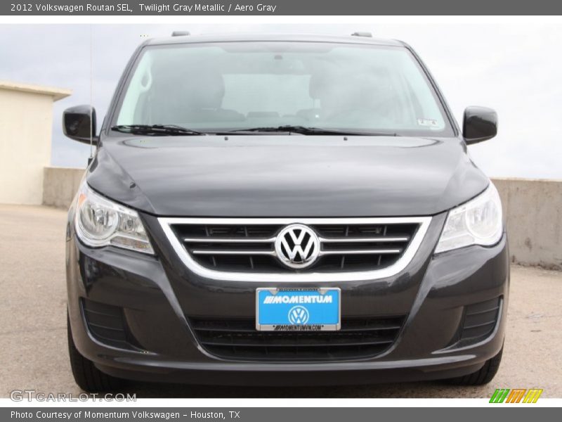 Twilight Gray Metallic / Aero Gray 2012 Volkswagen Routan SEL