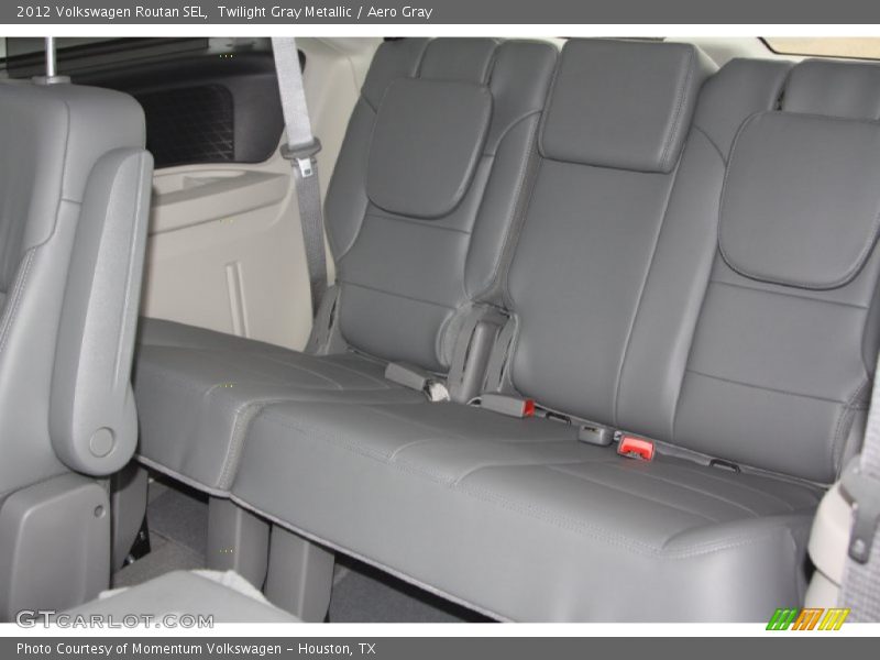 Twilight Gray Metallic / Aero Gray 2012 Volkswagen Routan SEL