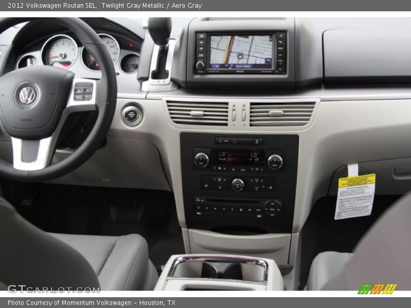 Twilight Gray Metallic / Aero Gray 2012 Volkswagen Routan SEL